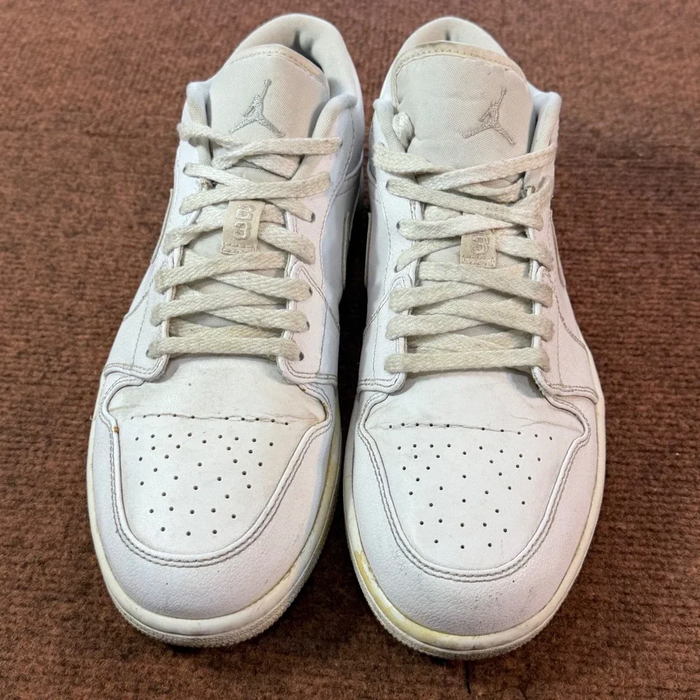 Nike Air Jordan 1 Low Triple White Mens Sneakers 553558-105 Size 9.5 gently used